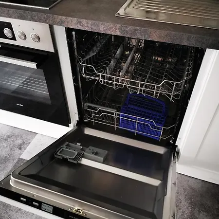 Naturnahe Schoene Neu Gestaltete * ヴュルゼレン