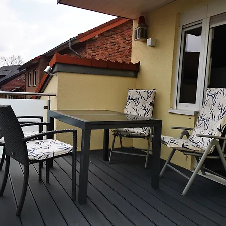 Naturnahe Schoene Neu Gestaltete * Wurselen