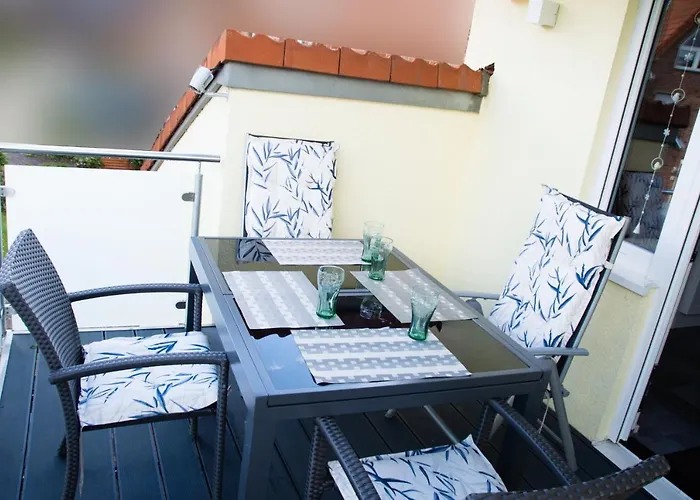 Naturnahe Schoene Neu Gestaltete Würselen