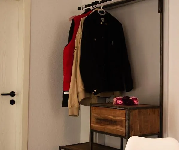 Naturnahe Schoene Neu Gestaltete *