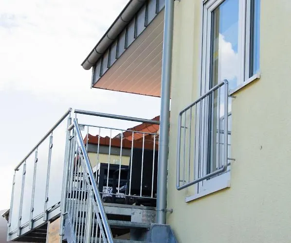 Naturnahe Schoene Neu Gestaltete