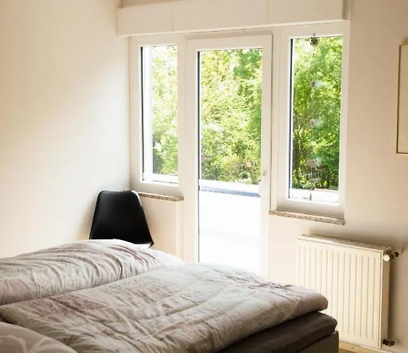 Naturnahe Schoene Neu Gestaltete *