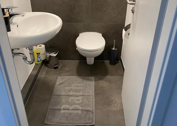 Naturnahe Schoene Neu Gestaltete