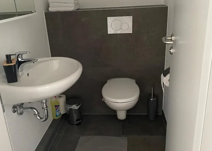 Naturnahe Schoene Neu Gestaltete Würselen